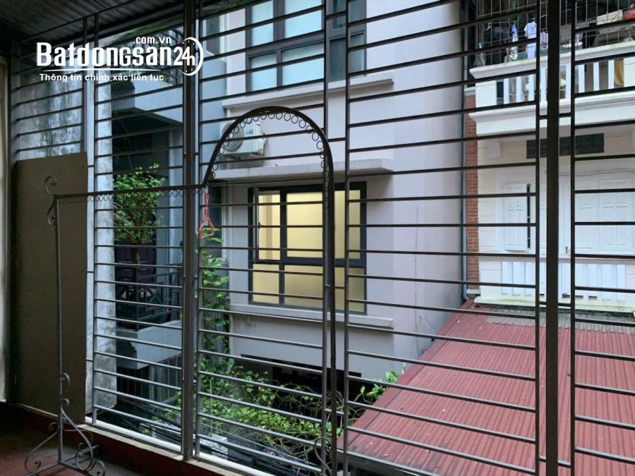 Bán nhà Bạch Đằng, Hai Bà Trưng 63m x MT 6.1m x 3PN, ngõ nông, gần ô tô