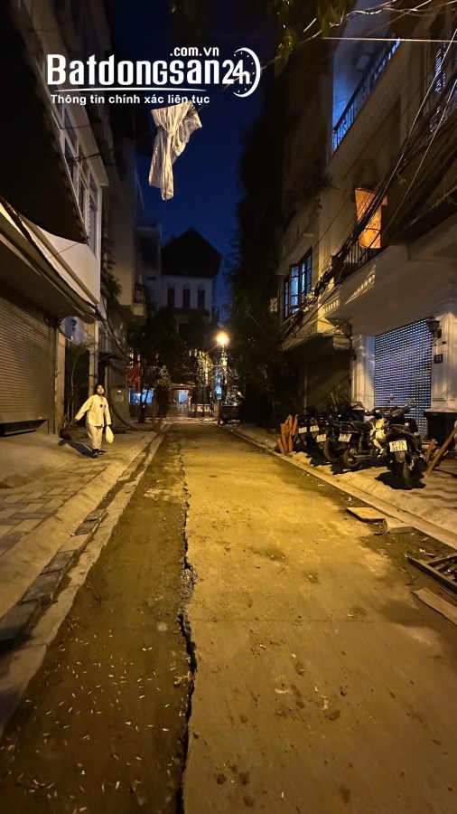 Bán nhà Đường Hoàng Quốc Việt, Phường Nghĩa Đô, Quận Cầu Giấy