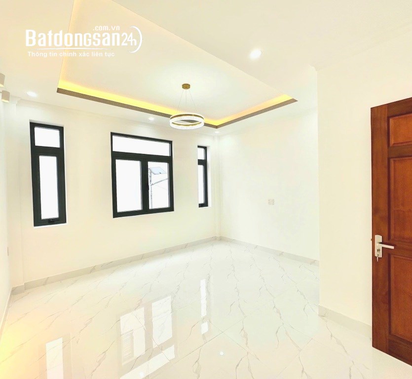 Bán Gấp Nhanh 4 Tầng Nguyễn Thượng Hiền_ DT: 4.5m x 11m, HXH Vô Nhà Chỉ 9.15 tỷ