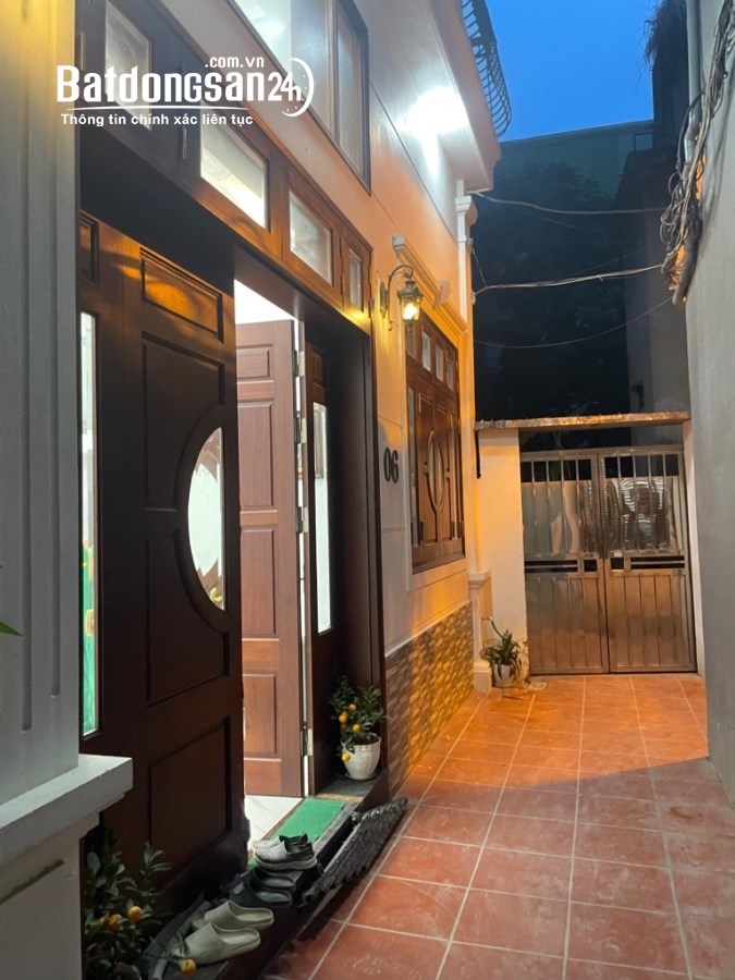 KHƯƠNG TRUNG, ĐẸP NHƯ KHÁCH SẠN 5 SAO - VỊ TRÍ ĐẸP - GẦN Ô TÔ - GẦN HỒ - LUNG LINH