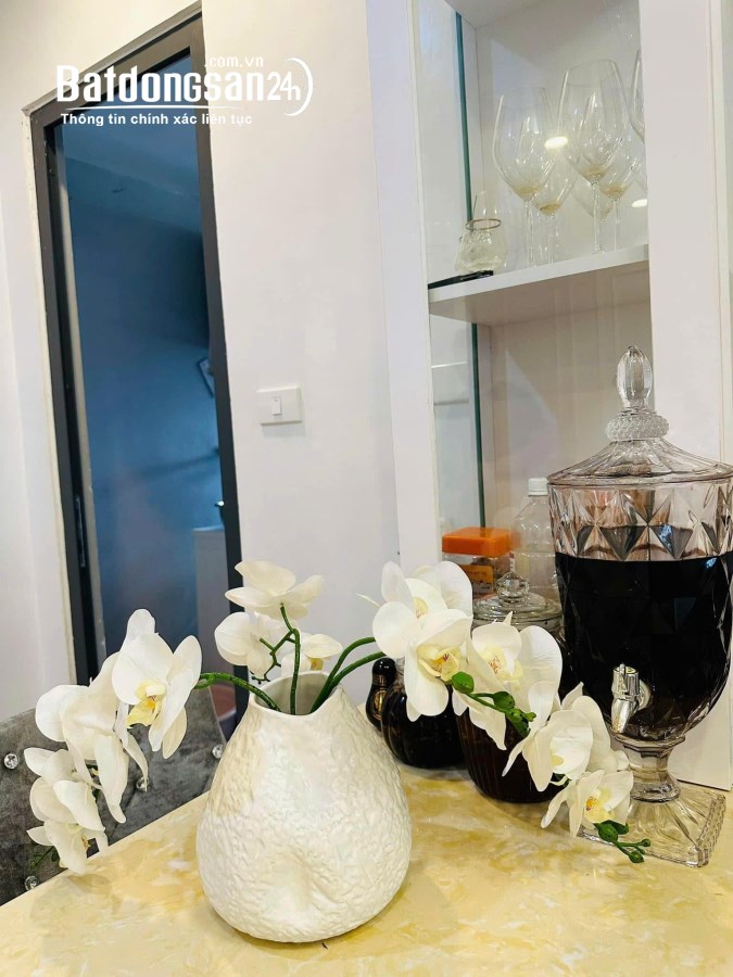 Cho thuê căn hộ chung cư Đường Cầu Giấy, Phường Dịch Vọng, Quận Cầu Giấy