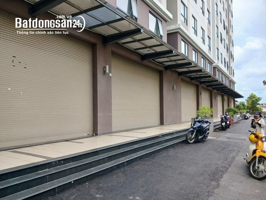 Shophouse Green River, Quận 8. Giá: 5,9 tỷ. DT: 7x10m. Sổ hồng sở hữu lâu dài.