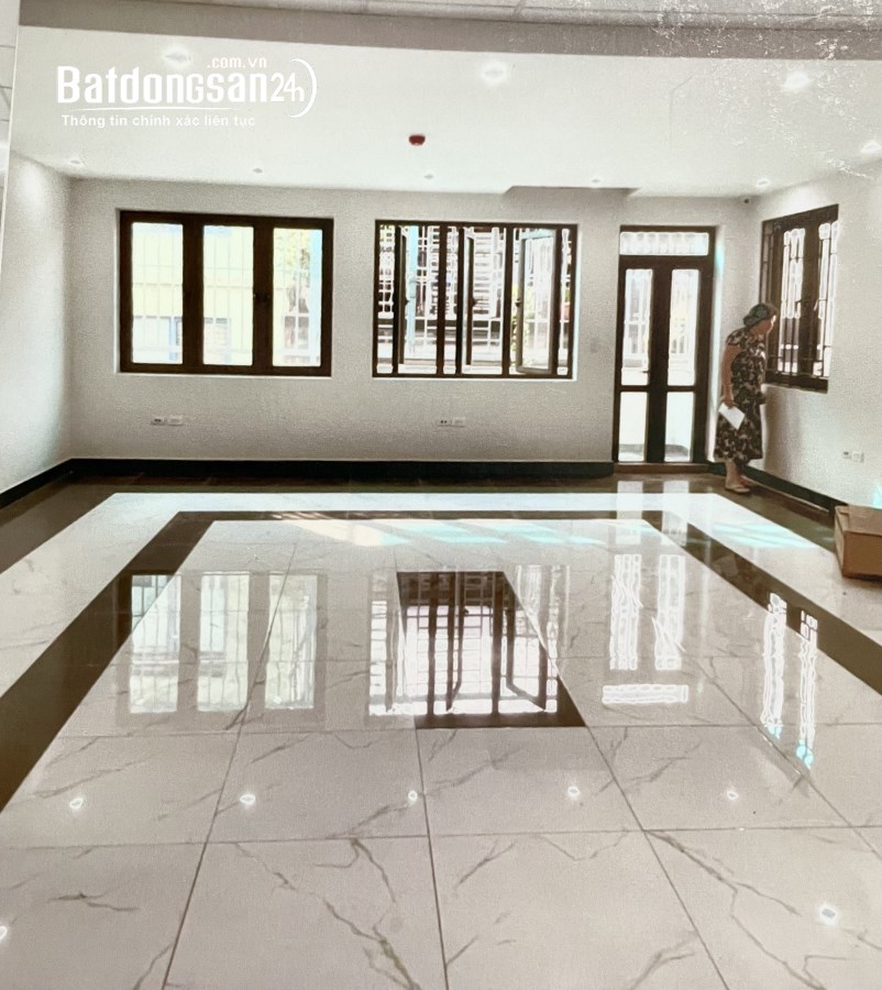 Cho thuê nhà 8 tầng tại số 11 thái hà. LH chủ nhà 0929236669