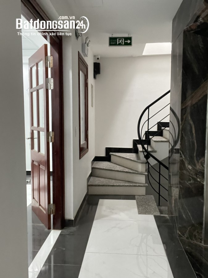 Cho thuê nhà 8 tầng tại số 11 thái hà. LH chủ nhà 0929236669