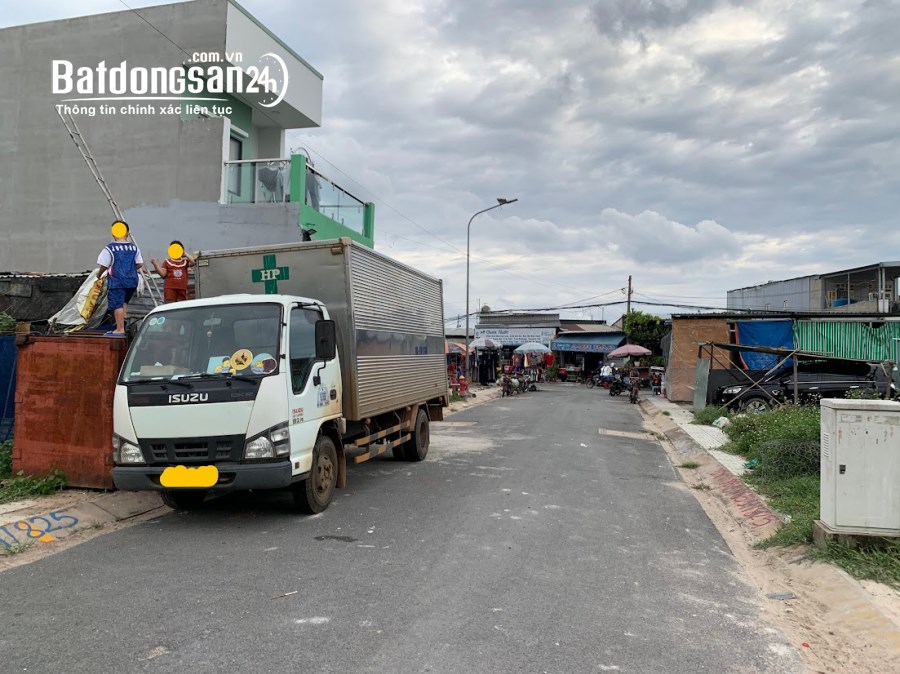 (Thủ Đức)bán đất phân lô hxh 8m Ngô Chí Quốc 65m2(4x16),3.3tỷ.