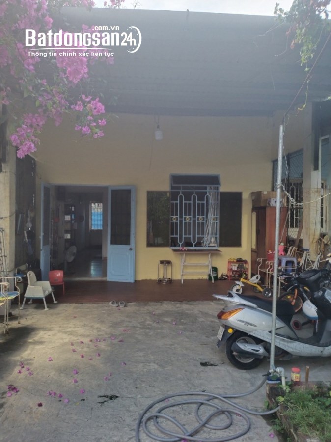 Lô góc oto Mẹ Suốt, 110m2, ngang 6m, nhà ở ngay, gần ĐH Sư Phạm,chỉ 1ty95.