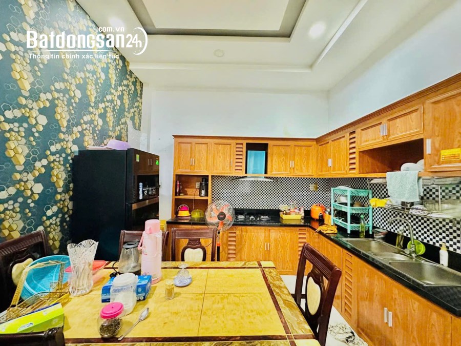 Bán nhà Góc 2 Mt - khu Vip nhất Bàu Cát - Nguyễn Hồng Đào (4.1x16) 4 tầng chỉ 16.3ty