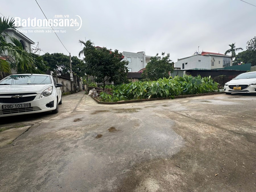 Bán lô đất đẹp ô tô vào đất tại Bãi Thụy, Đồng Tháp, Đan Phượng: 40m2, sẵn sổ.