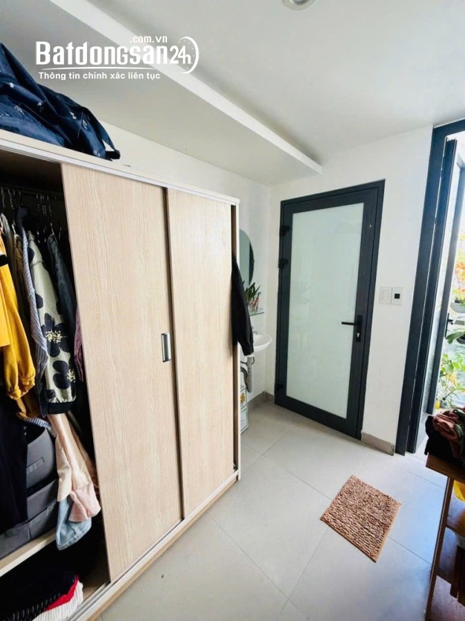 Chỉ 1ty9x , kiệt đẹp, hiếm, ngay trung tâm ,gần đường Ng Chí Thanh, 3 Tầng 2PN