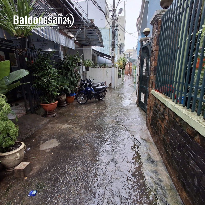 Kiệt 2.5m Núi Thành, 67m2, trung tâm Hoà Cường Bắc, 2PN, ở ngay. Chỉ 3ty2. 0938711622