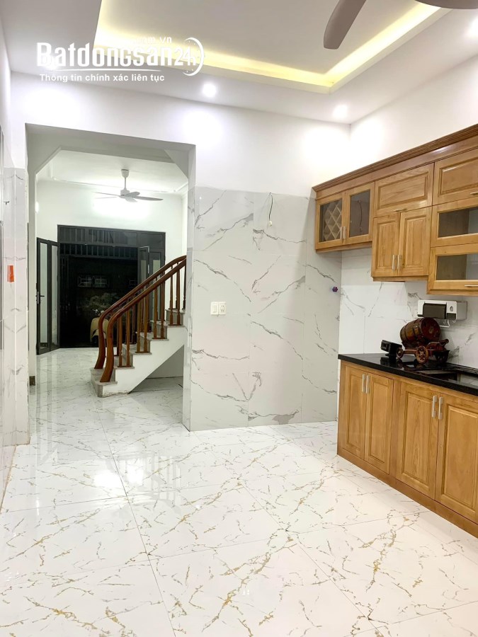Giá sốc chỉ 8,6 tỷ ! Bán nhà 4 Tầng ,4 PN tại đường Tam Trinh,61m2/140tr/1m2