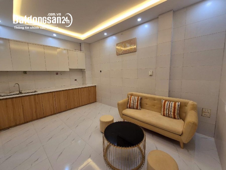 Bán nhà mặt tiền Đường Huỳnh Thúc Kháng, Phường Láng Thượng, Quận Đống Đa
