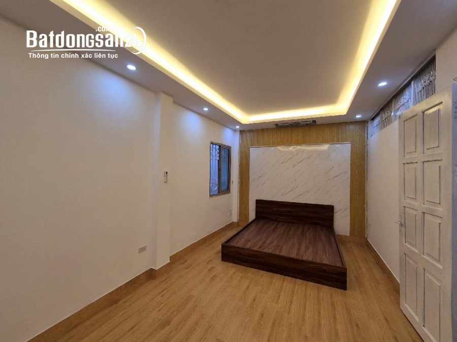 Bán nhà mặt tiền Đường Huỳnh Thúc Kháng, Phường Láng Thượng, Quận Đống Đa