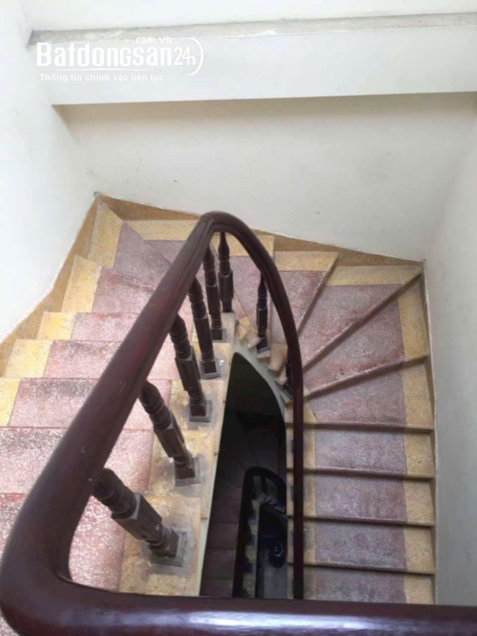 Nhà Riêng Ngõ 42 Triều Khúc Thanh Xuân dt 53m 4 tầng 6 ngủ Ngay canh ĐHGTVT -Chân tòa