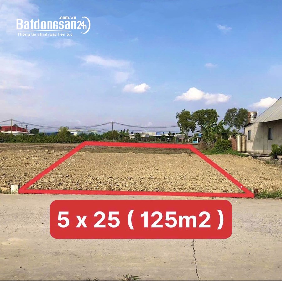 CHỐT NGAY LÔ ĐẤT 125m2 GIÁ 890TR TẠI ĐỨC HOÀ - GIÁP HCM 30P - SỔ HỒNG RIÊNG
