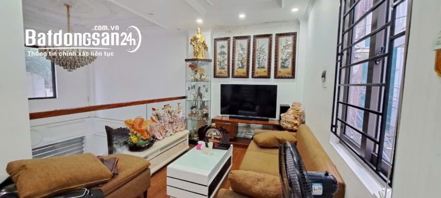 Bán nhà 2 mặt tiền Hoàng Như Tiếp, vài bước chân ra đường Hồng Tiến, 50m2 ~ 9,2 tỷ