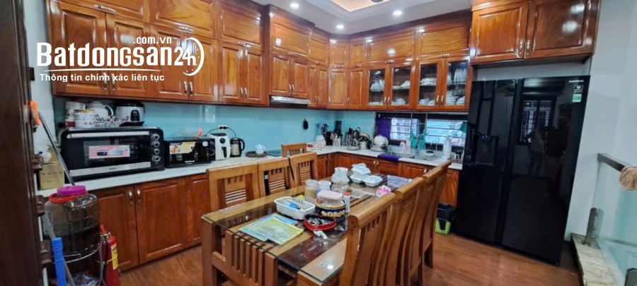 Bán nhà 2 mặt tiền Hoàng Như Tiếp, vài bước chân ra đường Hồng Tiến, 50m2 ~ 9,2 tỷ