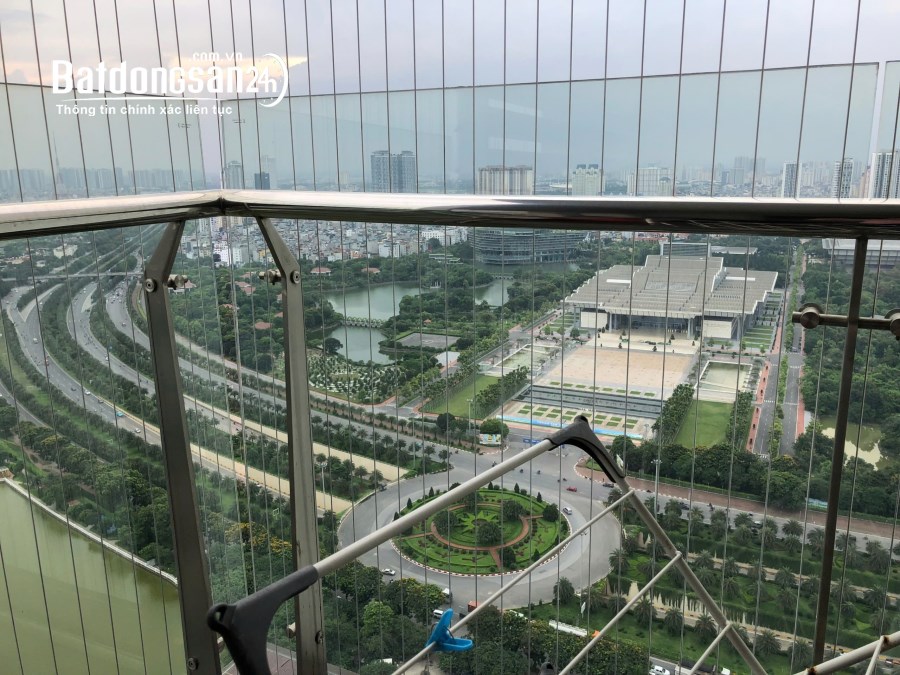  Cho thuê căn góc 3PN, 143m2 Thăng Long Number One, hướng hồ, vào ở luôn
