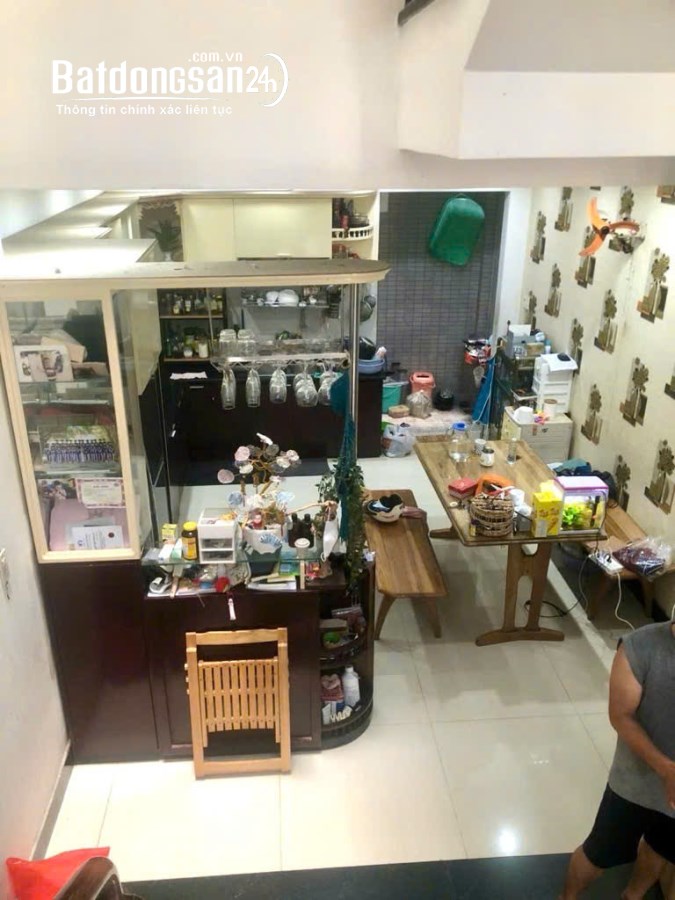 Bán nhà mặt tiền Đường 36, Phường Tân Quy, Quận 7, 5 tầng shr, 68m2, nhỉnh 11tỷ.
