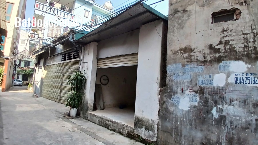 Bán đất phố Trạm, Q.Long Biên. Vị trí trung tâm, gần Aeon, ô tô vào đất, 55m2 ~ 6 tỷ