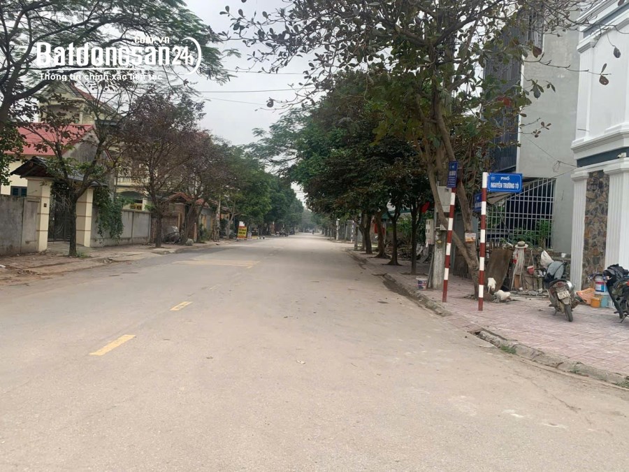 Bán đất 110m2x5.5m mặt tiền, đường Mạc Đĩnh Chi, Hội Hợp, Vĩnh Yên,