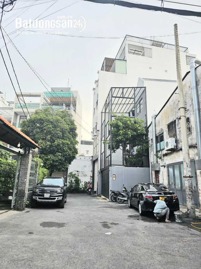 HXH quay đầu Đường Nguyễn Văn Đậu, Phường 11, Quận Bình Thạnh