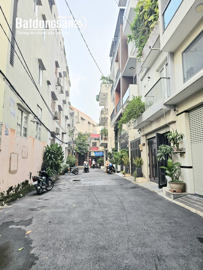 HXH quay đầu Đường Nguyễn Văn Đậu, Phường 11, Quận Bình Thạnh