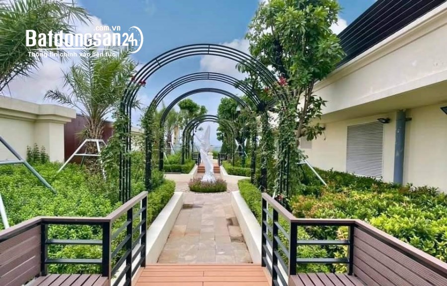 Bán studio 33m2 D'. El Dorado Lạc Long Quân, view hồ sẵn khách thuê 12tr