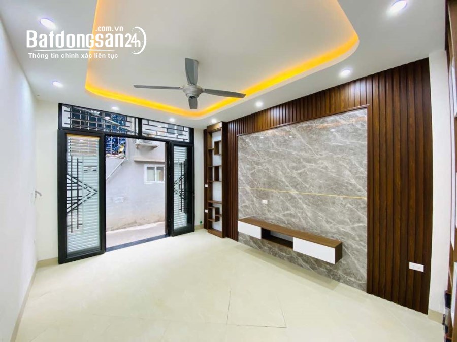 Bán nhà dân xây tặng full nội thất phố Ngô Thì Sỹ Vạn Phúc Hà Đông