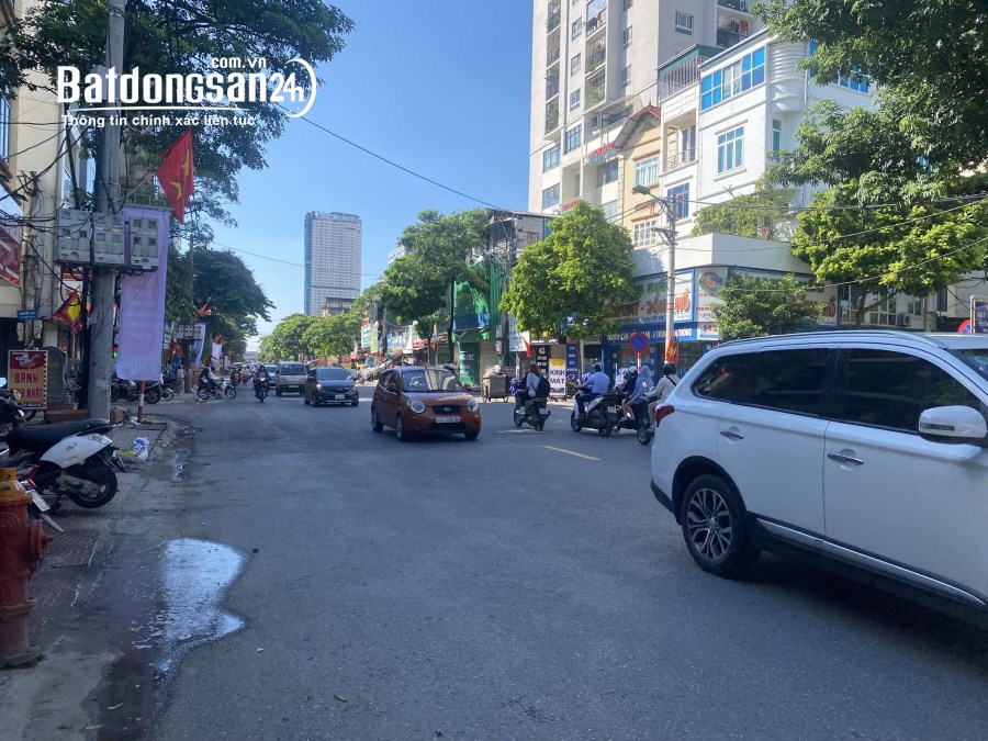 Bán nhà phân lô vỉa hè ô tô ngủ trong nhà Xa la Hà Đông 50m 4 tầng