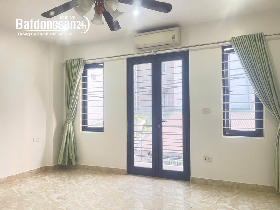 Bán nhà Ngọc Thụy đường ô tô tránh, đông dân, nhiều DV, KD tốt. Lô góc 35m2 ~ 7,9 tỷ