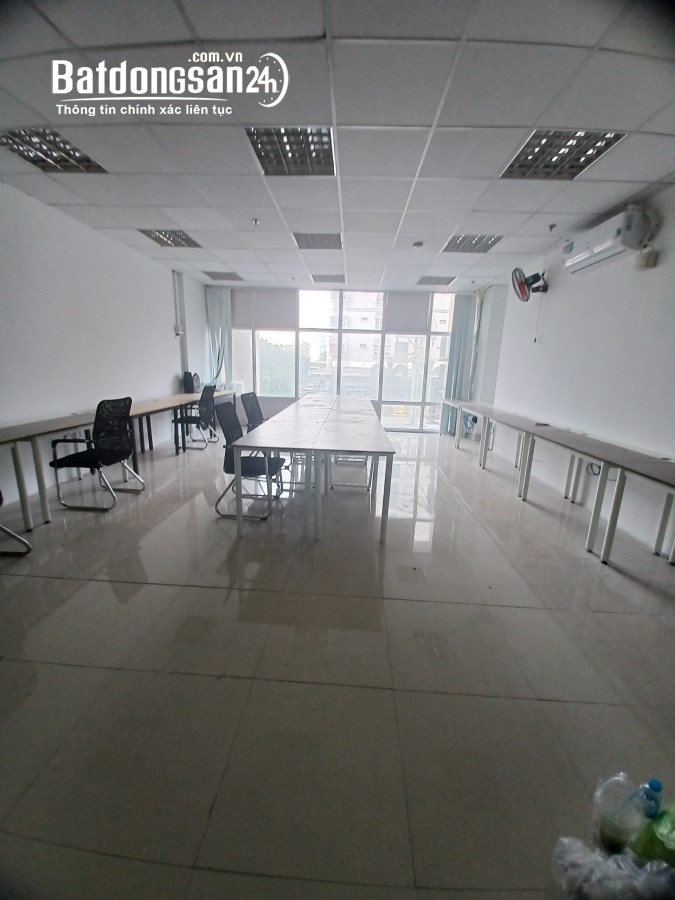 Cho thuê VP 40m2 Full nội thất Topaz Garden, Đường Trịnh Đình Thảo, Quận Tân Phú