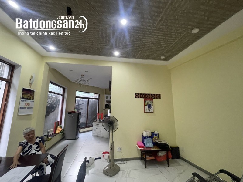 Bán nhà 4 tầng hoàn công, căn góc 5x12,hẻm 10m,Phạm Phú Thứ-Tân Bình