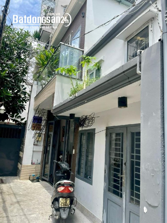 Bán nhà gần hxh quay đầu Phan Văn Trị, Phường 11, Quận Bình Thạnh