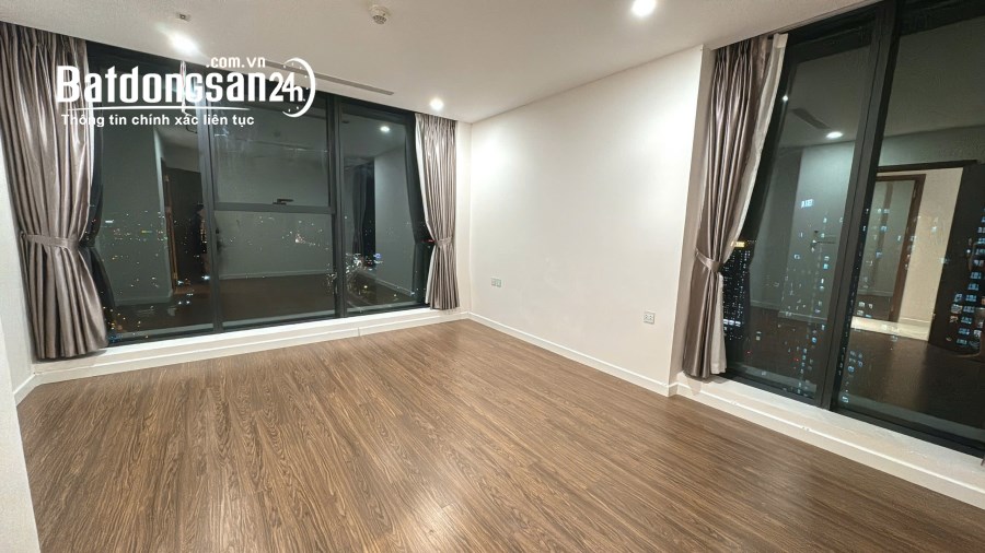 Cho thuê căn góc Duplex Sunshine City, Bắc Từ Liêm, DT 180m2, giao nhà luôn