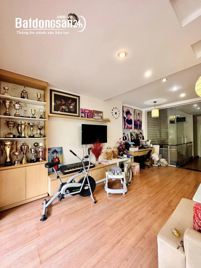 Bán nhà gần Trường Chinh, Phường 15, Quận Tân Bình