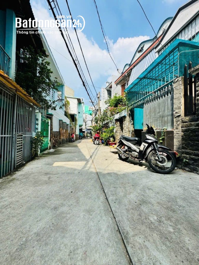 Bán nhà 4 tầng đường Bến Phú Lâm 3,5x11m( 39m2) Quận 6.Giá: 4,x 