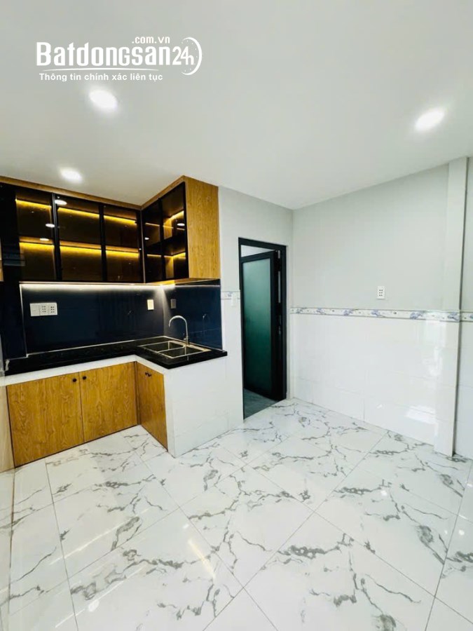 Bán nhà 4 tầng đường Bến Phú Lâm 3,5x11m( 39m2) Quận 6.Giá: 4,x 