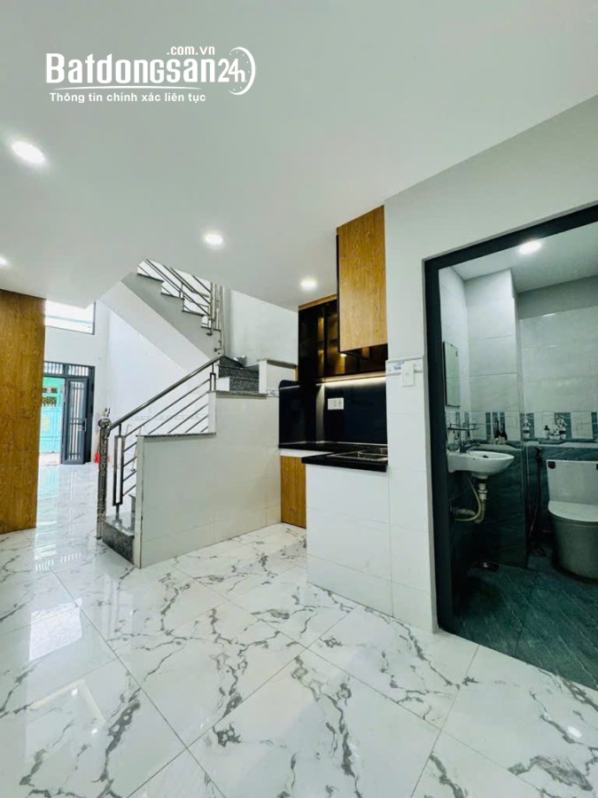 Bán nhà 4 tầng đường Bến Phú Lâm 3,5x11m( 39m2) Quận 6.Giá: 4,x 