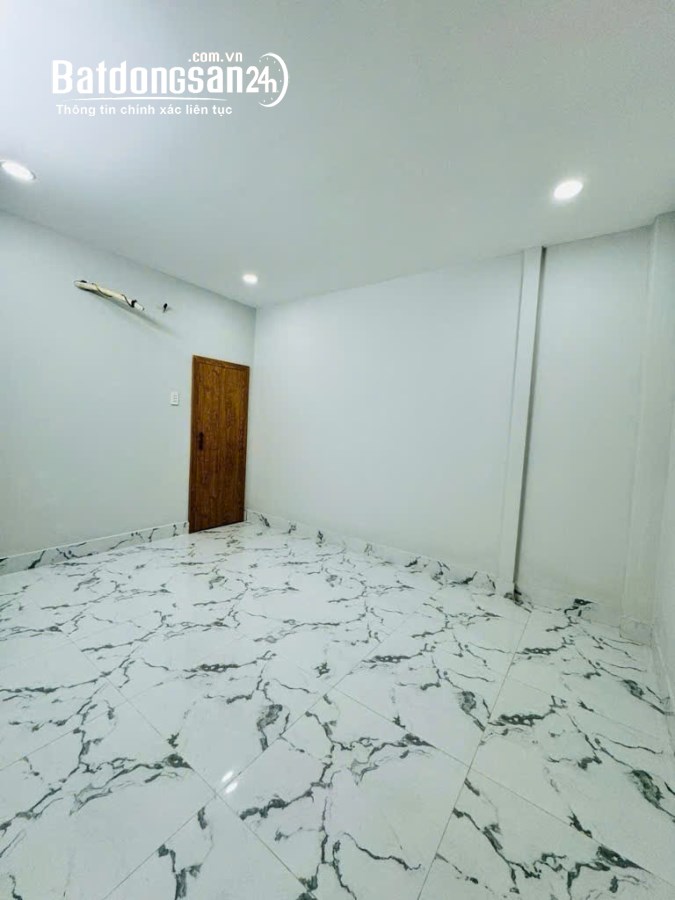Bán nhà 4 tầng đường Bến Phú Lâm 3,5x11m( 39m2) Quận 6.Giá: 4,x 