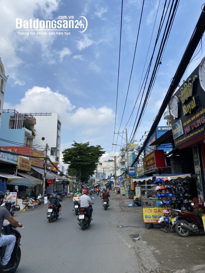Bán Nhà 4 Tầng (4.2 x 13 ) ,Gần Ngã 3 Đỗ Xuân Hợp-Nguyễn Duy Trinh, Mới Đẹp Ở Ngay