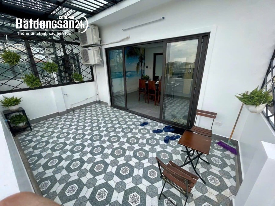 Căn hiếm Phường Ngọc Lâm, Quận Long Biên 6 tầng, mt 4,85m, thang máy,gara ô tô