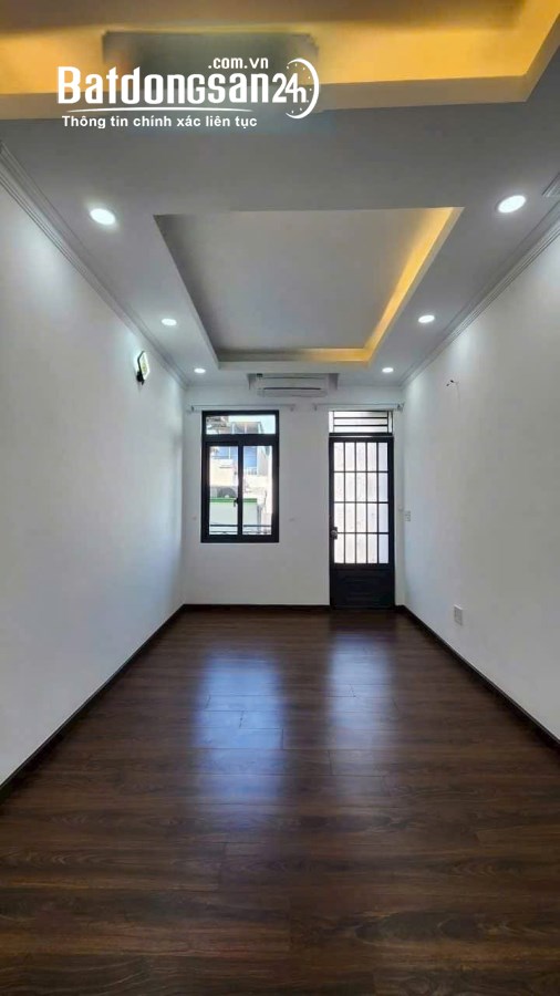 Bán nhà Đường Nguyễn Văn Quỳ, Phường Phú Thuận, Quận 7