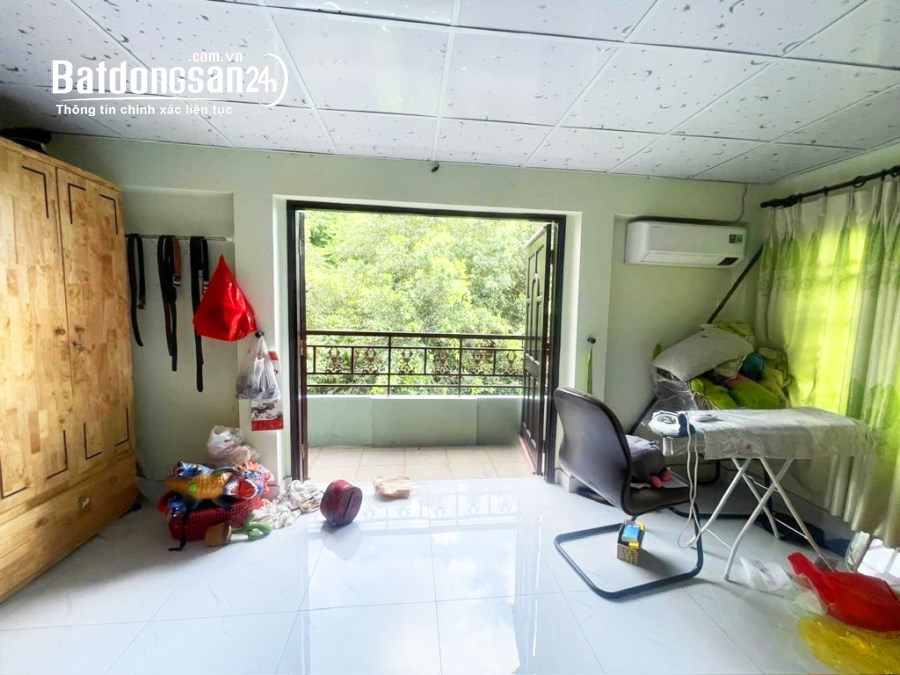 Bán nhà ngay Phạm Văn Bạch, Phường 15, Quận Tân Bình