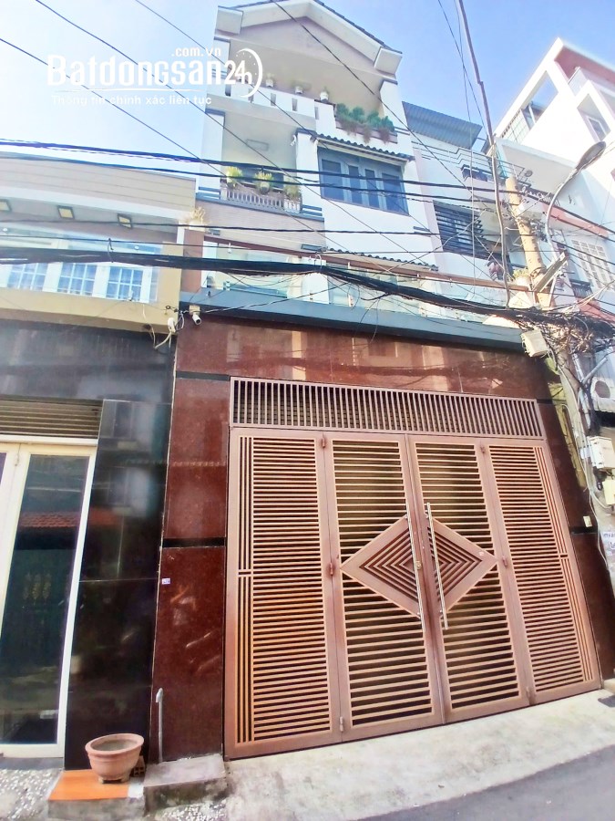 Bán nhà ngay Phạm Văn Bạch, Phường 15, Quận Tân Bình
