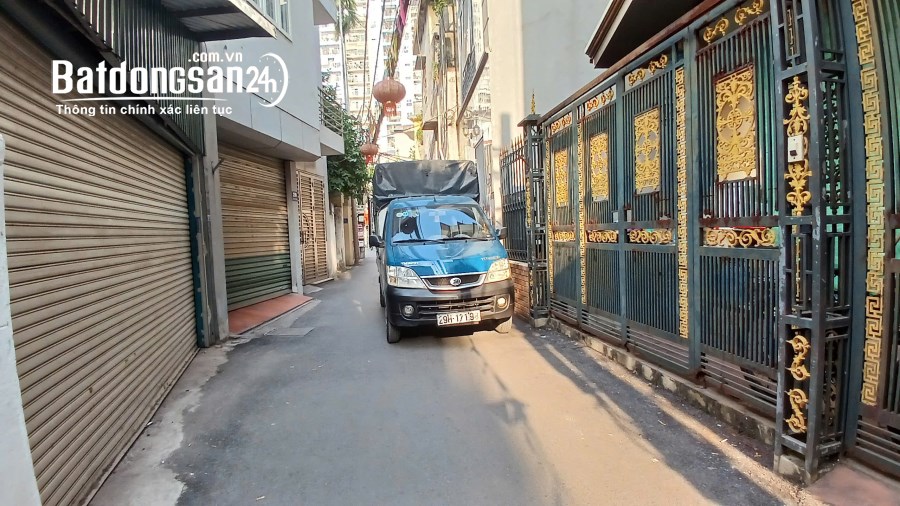 Bán nhà Hoàng Như Tiếp cách Nguyễn Văn Cừ 100m Ngõ thông ô tô đỗ cổng, 90m2 ~ 14,5 tỷ