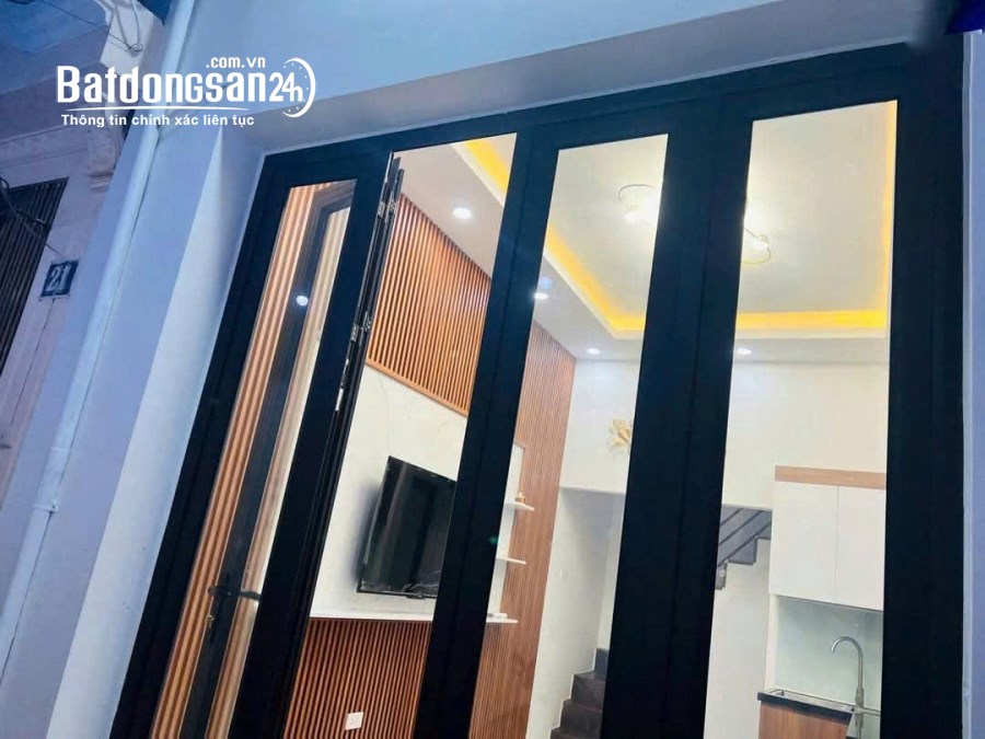 "Cho thuê nhà 4 tầng phố Kim Mã, Ba Đình. Giá: 12.5tr