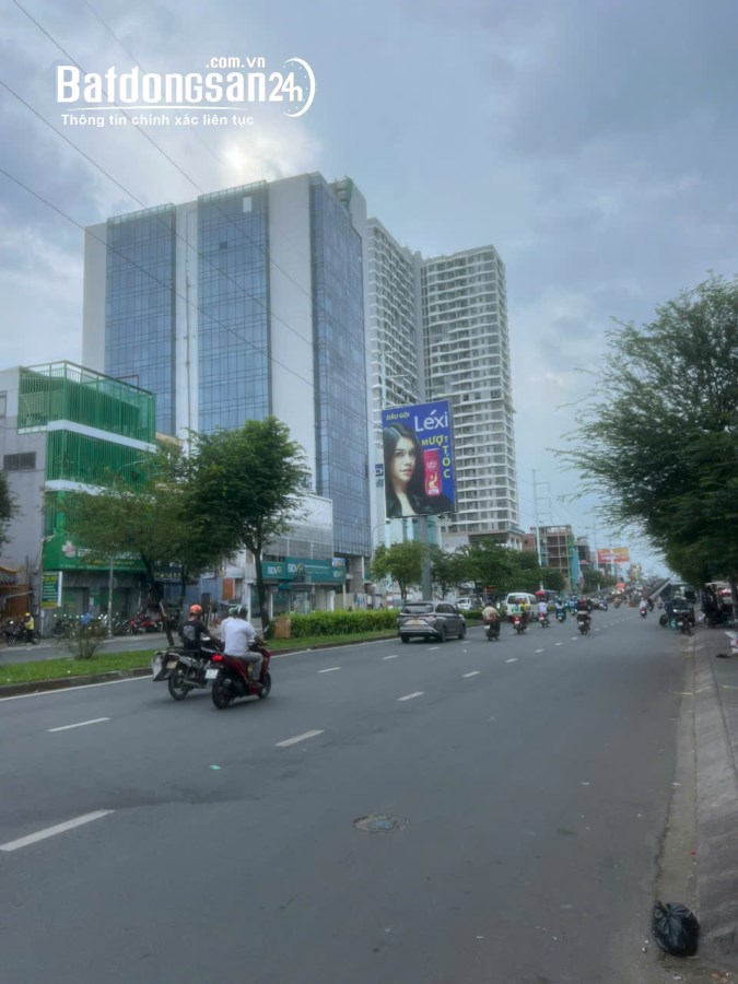 Bán nhà Đường Hồng Bàng, Phường 16, Quận 11