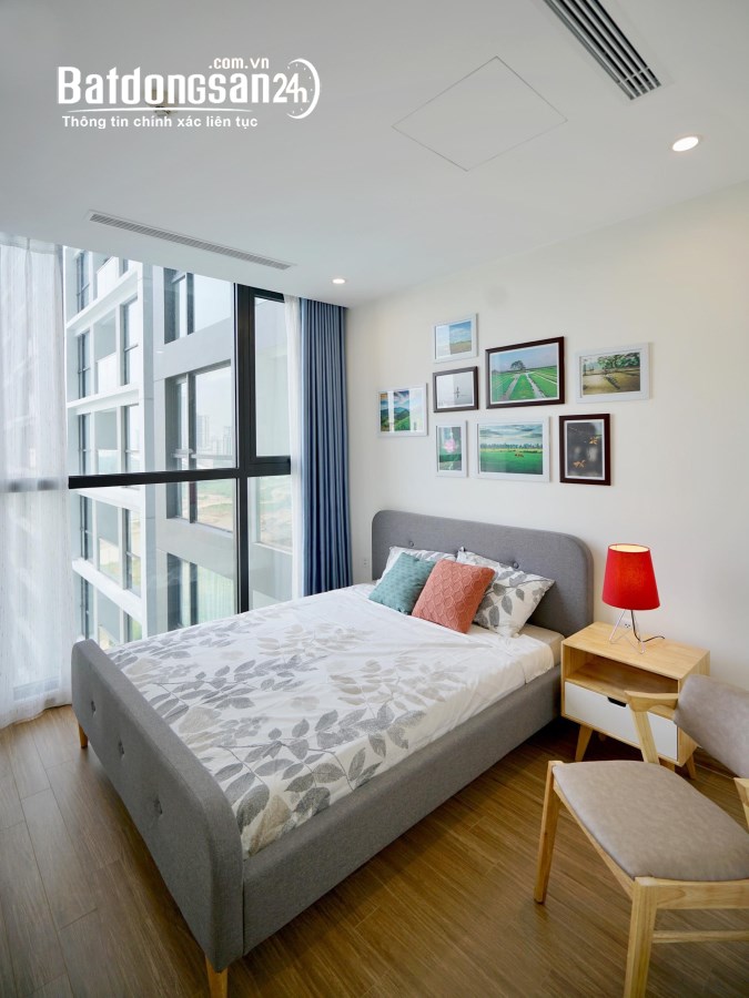 Cho thuê căn 3 ngủ view hồ Vinhomes Sky Lake, sẵn nội thất, vào luôn