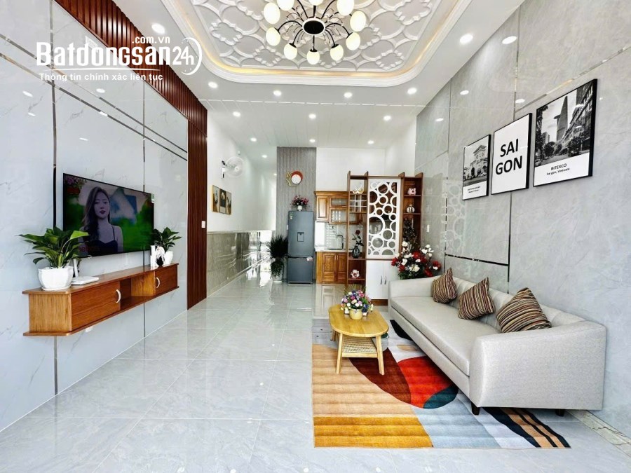 Hẻm xe hơi gần cửa, 56m2, 2PN Huỳnh Văn Nghệ, Tân Bình giá chỉ 3.59 tỷ